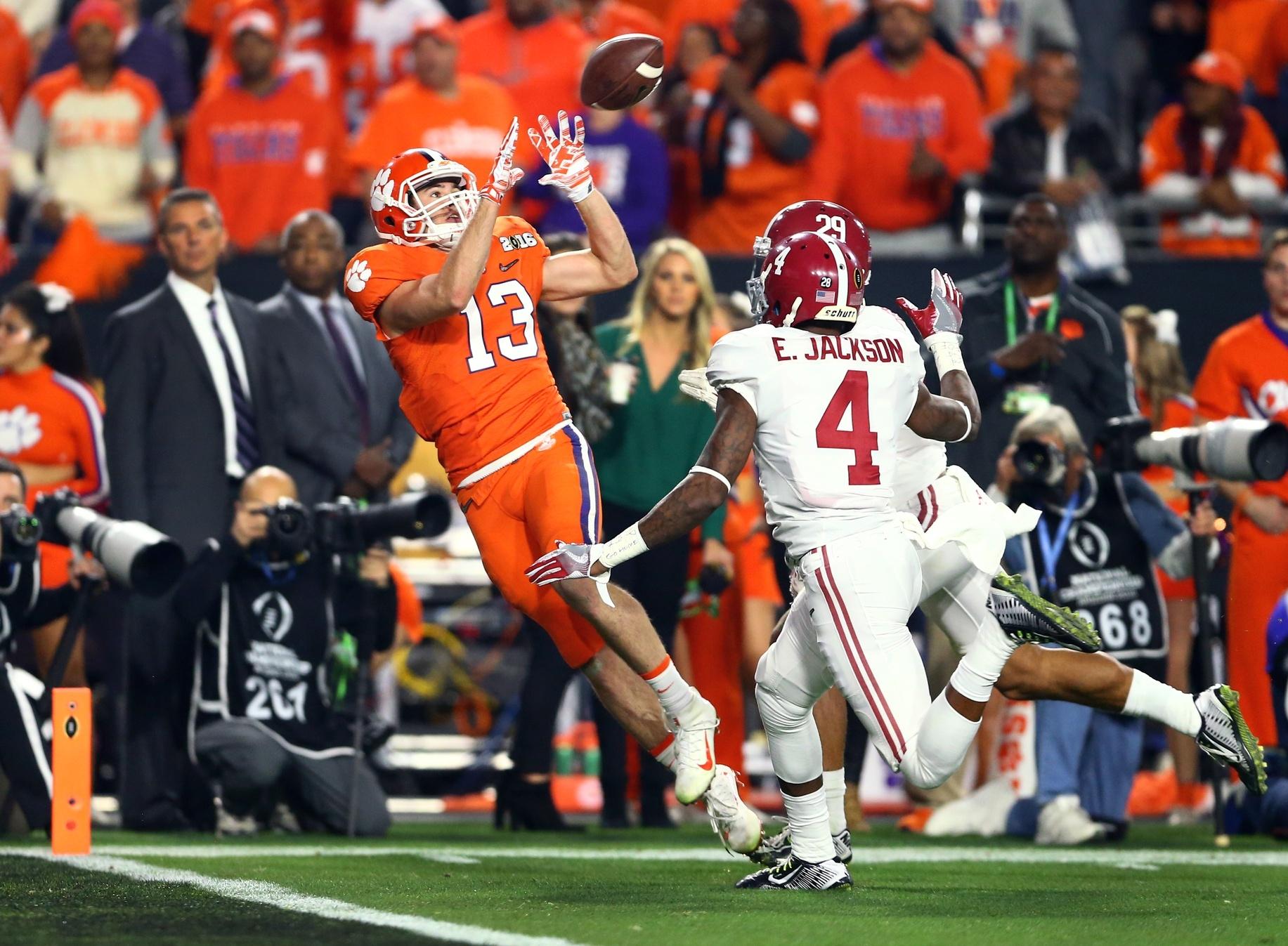 Hunter Renfroe catches a touchdown pass from Deshaun Watson at the 2016 CFP National Championship against Alabama.