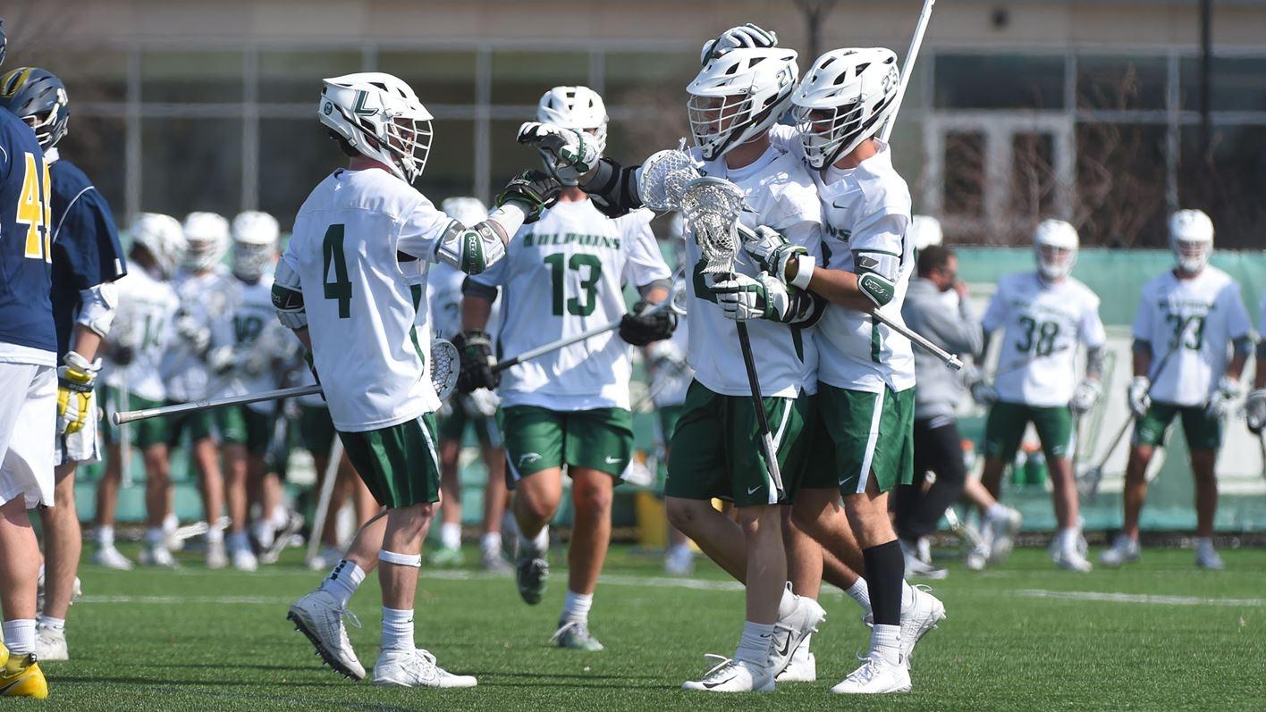 Le Moyne lax