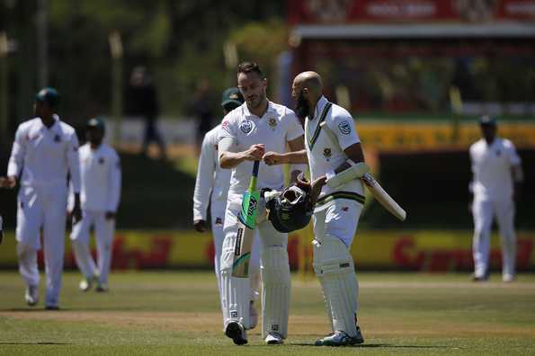 Hashim Amla scored his 28th Test hundred in the morning session of Day 2