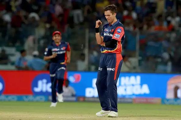 Delhi kept their hopes alive of reaching the playoffs with a 4-win over Rajasthan