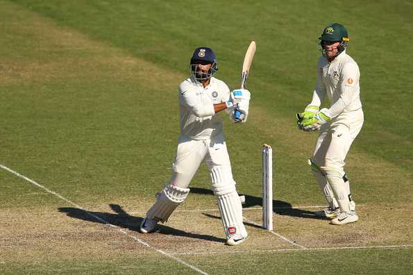 Murali Vijay's breezy hundred headlined the final day's play in the practice game at the SCG.