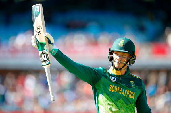 Rassie van der Dussen made 93 on debut.