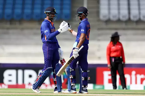 Angkrish Raghuvanshi and Harnoor Singh who added 164 for the opening wicket. 
