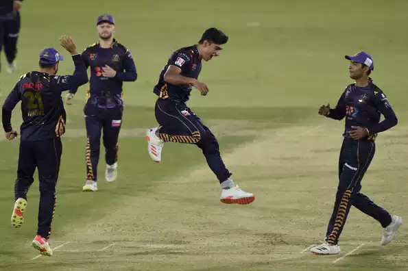 Naseem registered his maiden PSL fifer.