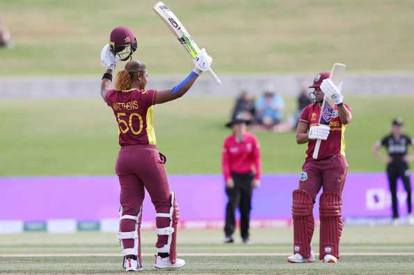 Matthews hit 16 fours and 1 six in her 128-ball 119