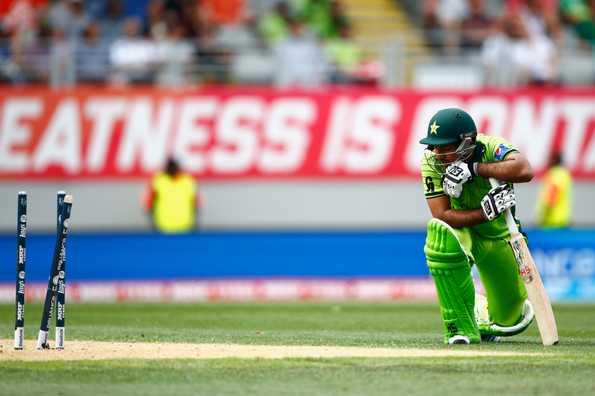 Sarfraz Ahmed's 49 laid the foundation for a good total, but Pakistan lost the plot after his run out.