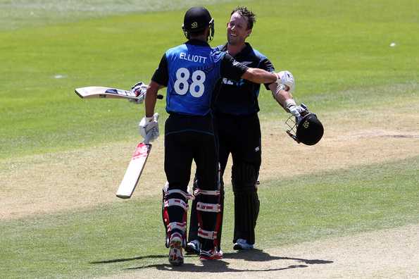 Ronchi and Elliott added 267* for the sixth wicket.