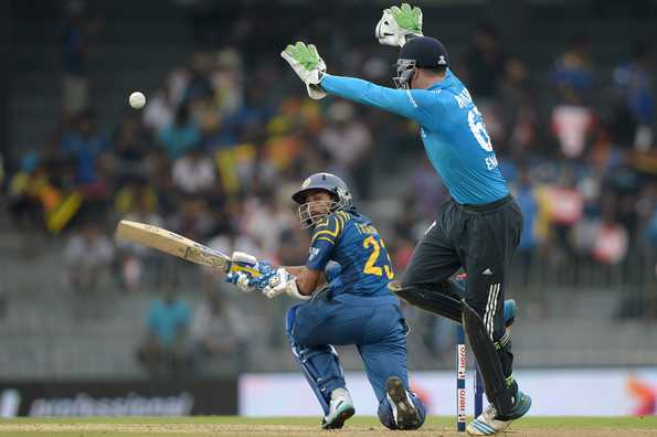 Dilshan fell in Batting PP after a fine knock of 88.