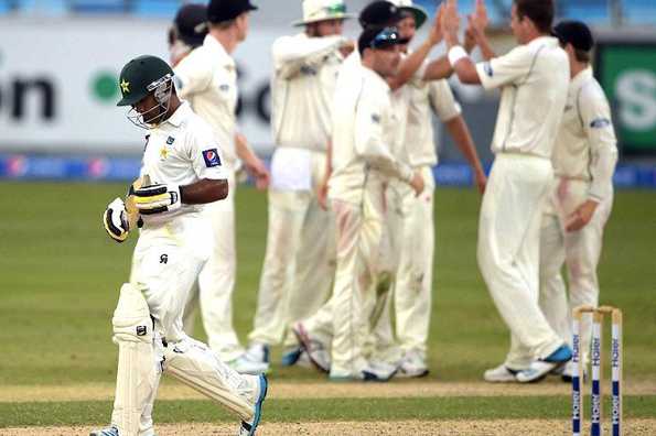 Asad Shafiq was dismissed late on day three to tilt the balance in favour of New Zealand.