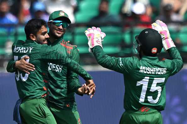 Shakib Al Hasan and Mehidy Hasan shared six wickets
