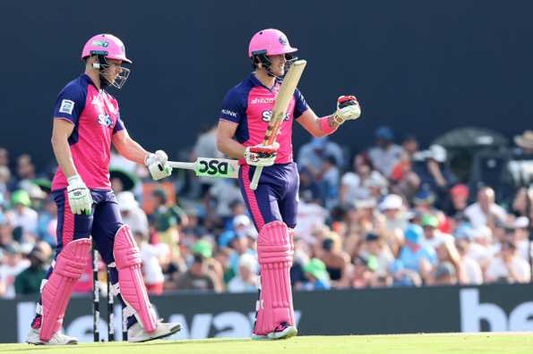 David Miller and Mitchell van Buuren's unbeaten 141-run stand for paved the way for Royals' massive score