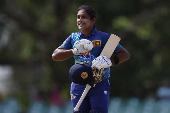 The captain carried her bat through the innings, slamming 7 sixes and 14 boundaries en route to her third T20I ton