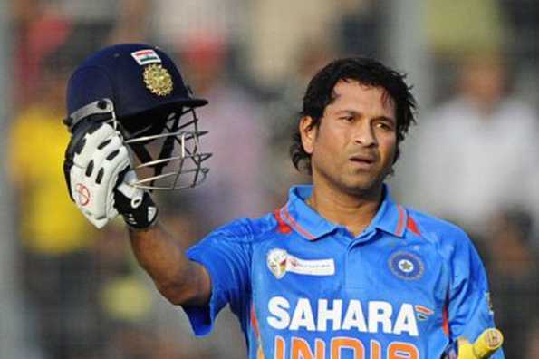 Former and current India players hailed Tendulkar for reaching his 100th international hundred.