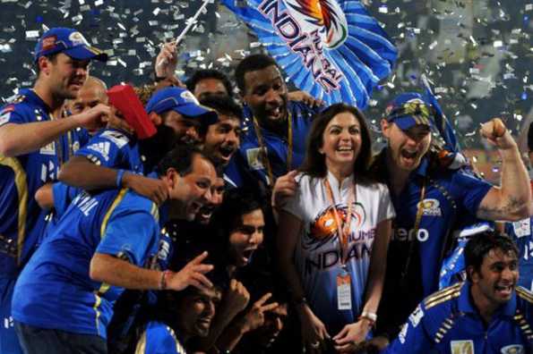 The victorious Mumbai Indians team in a jubilant mood.