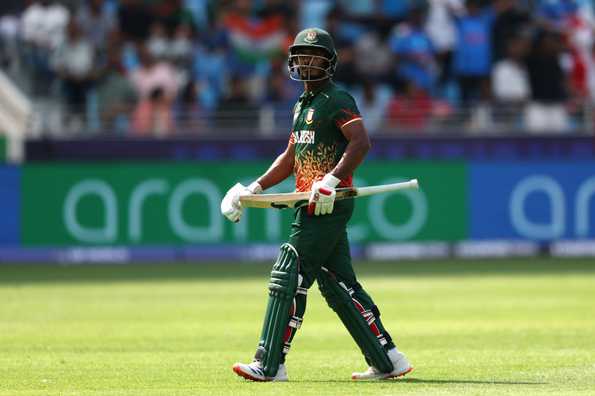 Bangladesh lost 5 wickets in the PowerPlay against India 