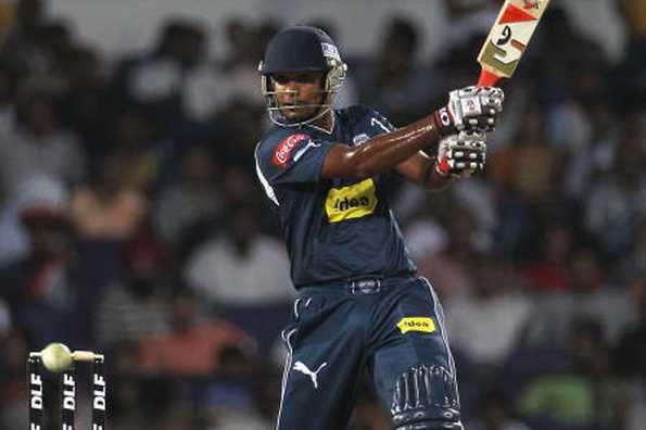 T Suman, who last played for Deccan Chargers, has signed for the Mumbai Indians.
