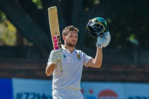 Mulder celebrates his maiden century 