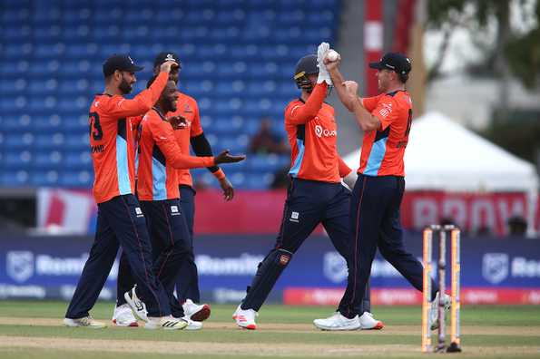 Bartlett held his nerve in the final over