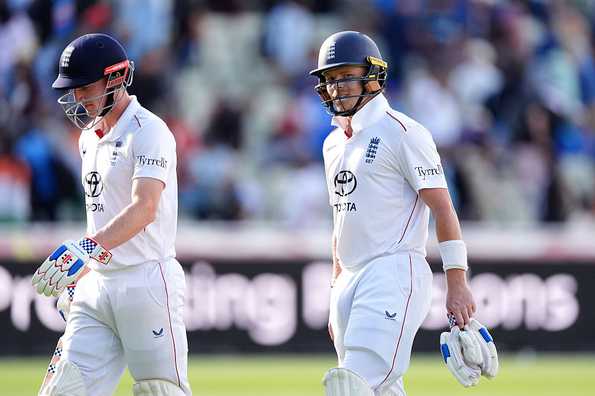 England need 536 more runs on the final day of the Test with seven wickets in hand